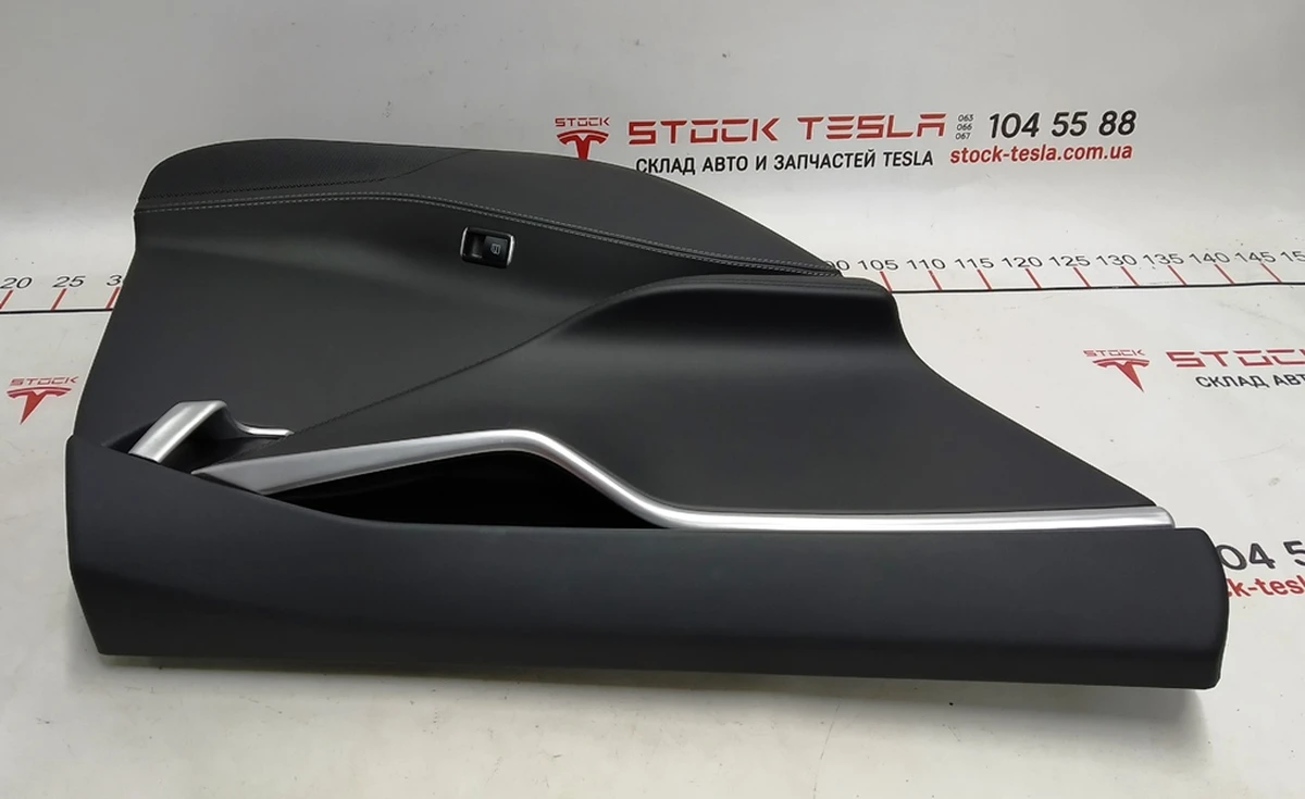 2 Карта дверей задньої лівої в зборі PURB/PVCB/PVCB BLACK Tesla model S, model S REST