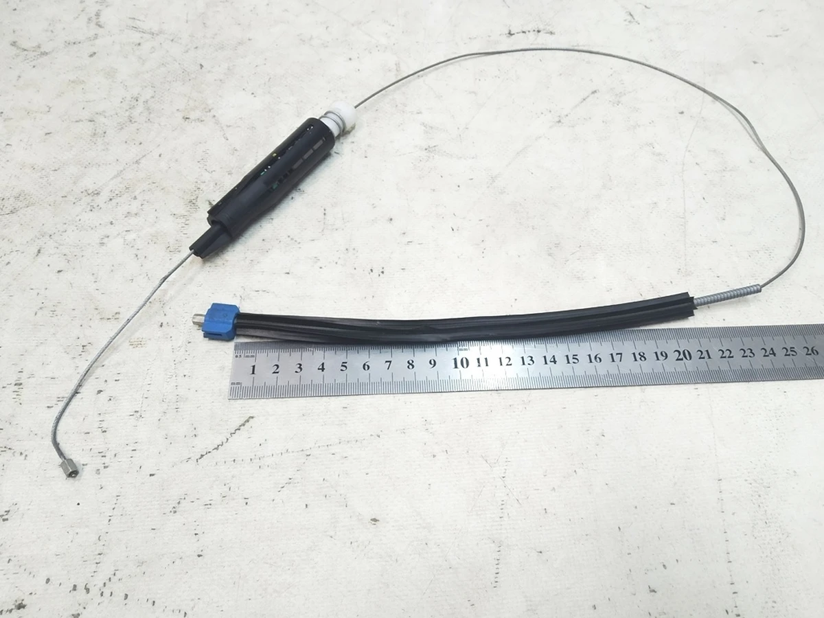 2 Тросик склопідйомника заднього лівого правого (корпус, пружина гумове ущільнення 21 см) Tesla Model S, Model S REST 6006334, 6006377