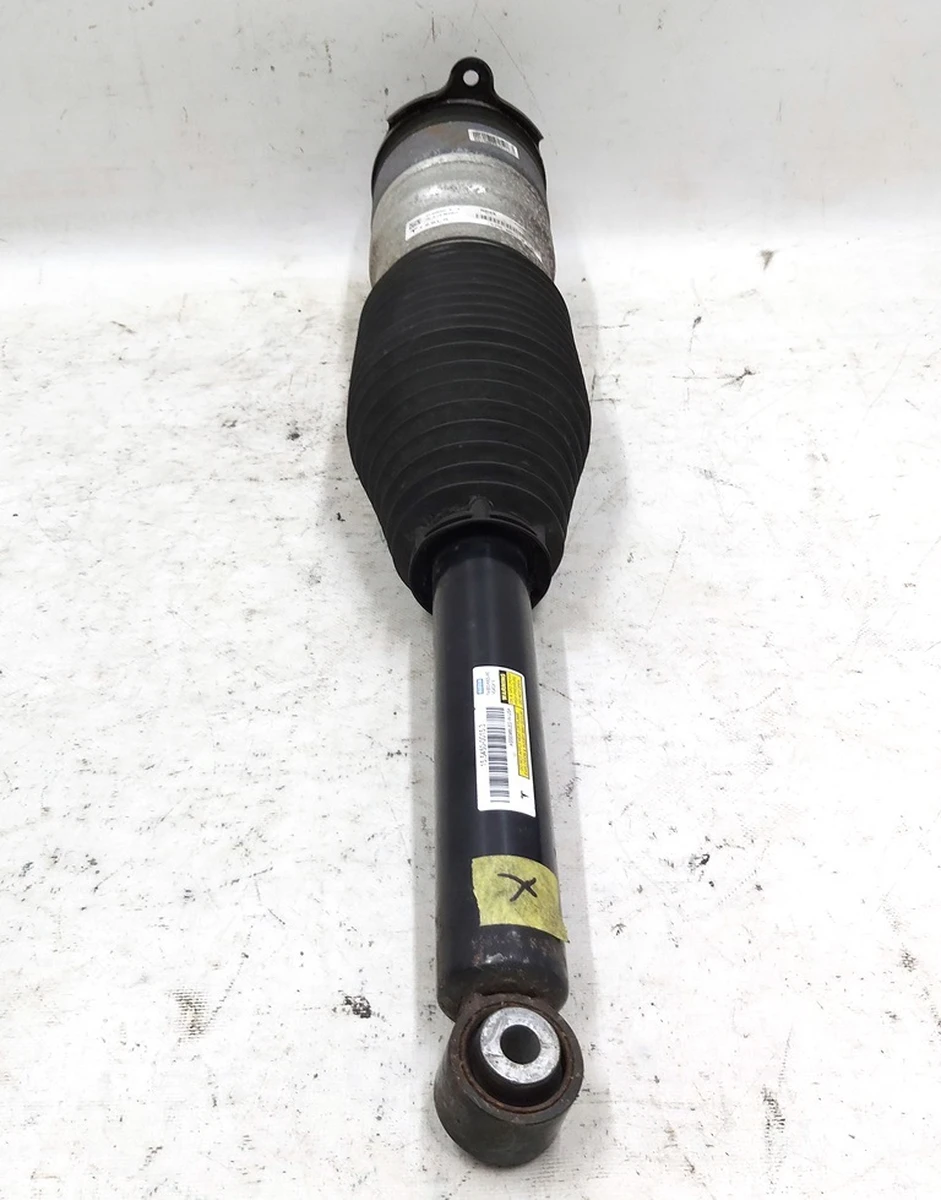 1 Модуль пневмо задний правый RDSS с повреждением сайлентблока Tesla model S 6006353-07-B