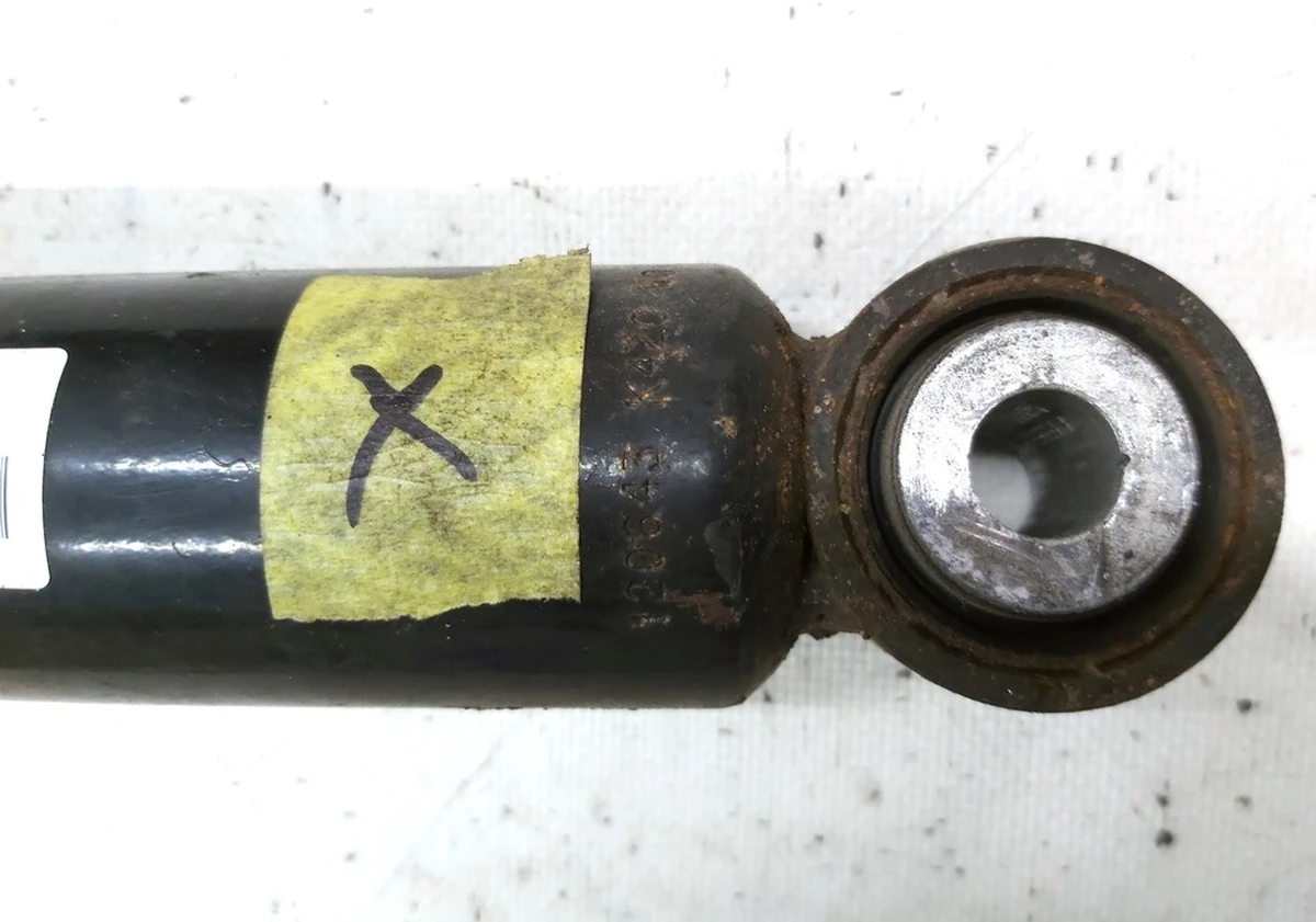 1 Модуль пневмо задний правый RDSS с повреждением сайлентблока Tesla model S 6006353-07-B