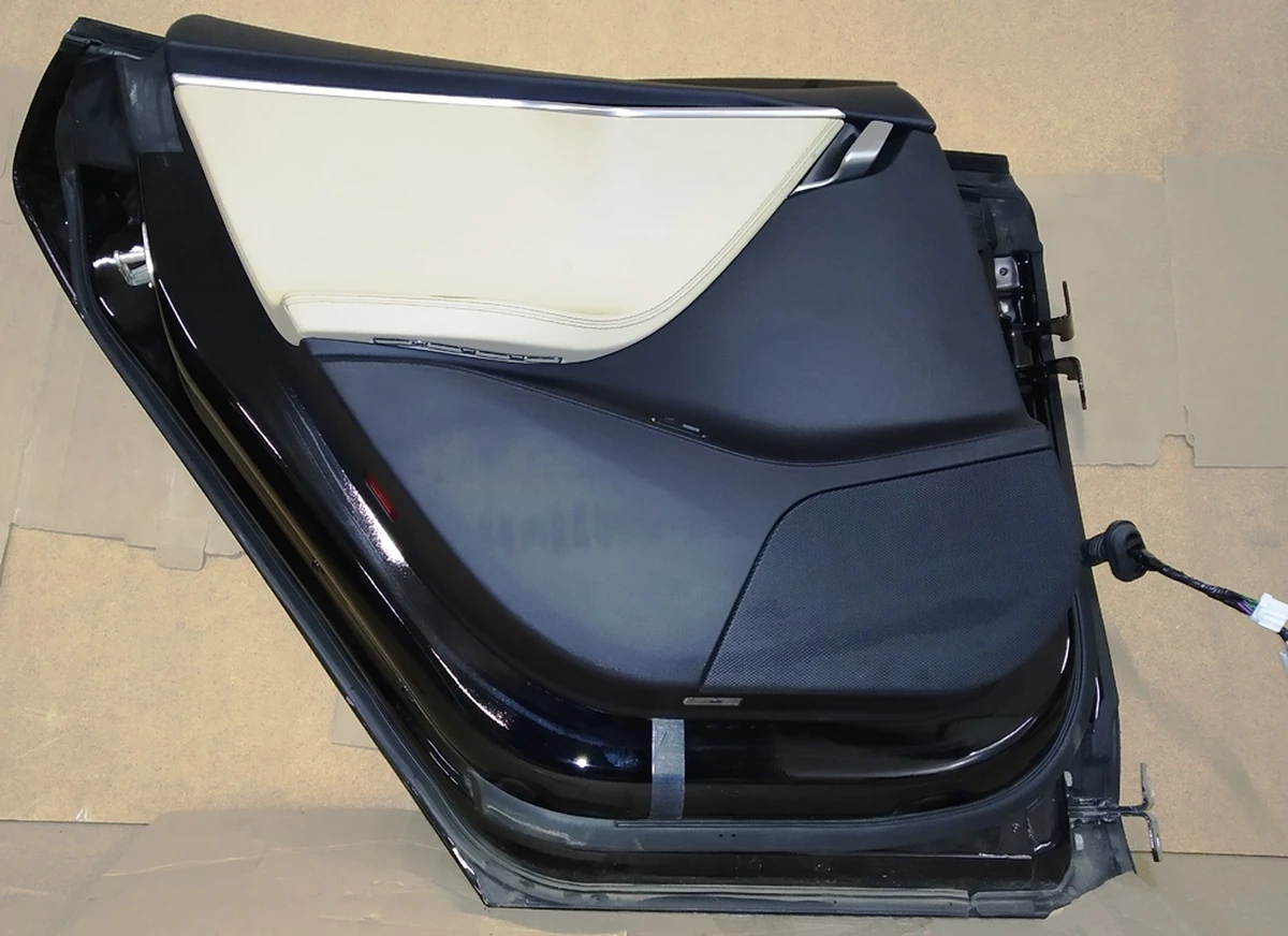 5 Rear left door (complete) Tesla model S 6006394-E0-Z