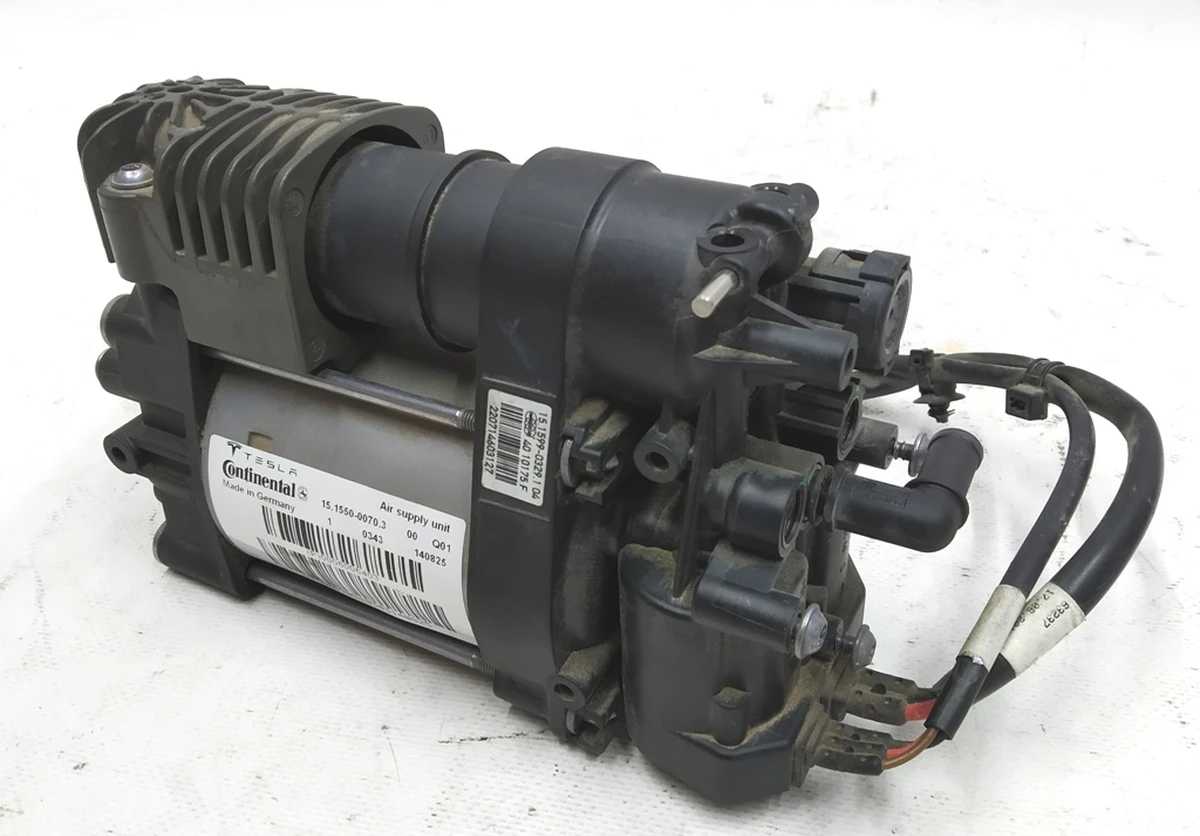 7 Air suspension compressor Tesla model S 6006403-00-A
