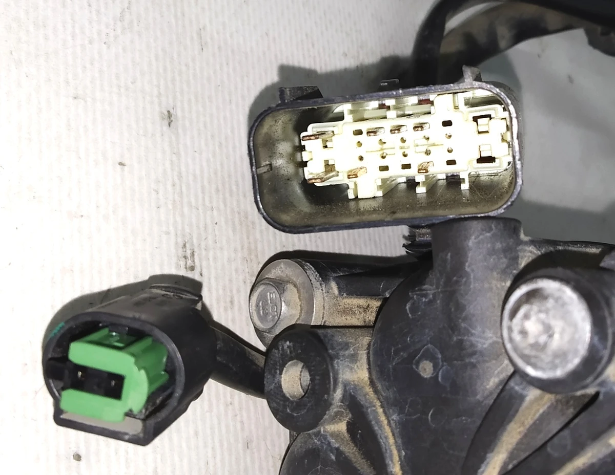 7 Air suspension compressor Tesla model S 6006403-00-A