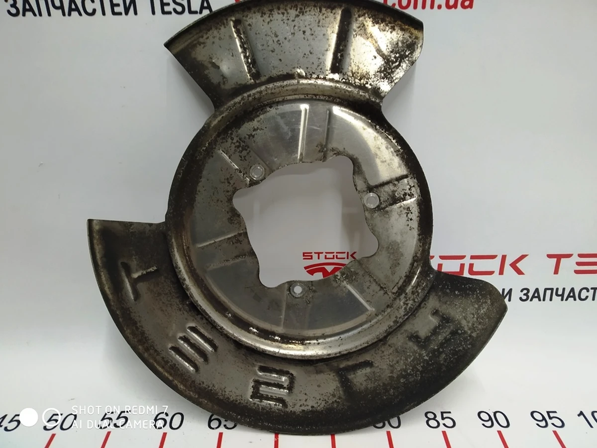 6 Термокожух гальмівного диска заднього лівого Tesla Model S, Model S REST, Model X 6006432-00-A