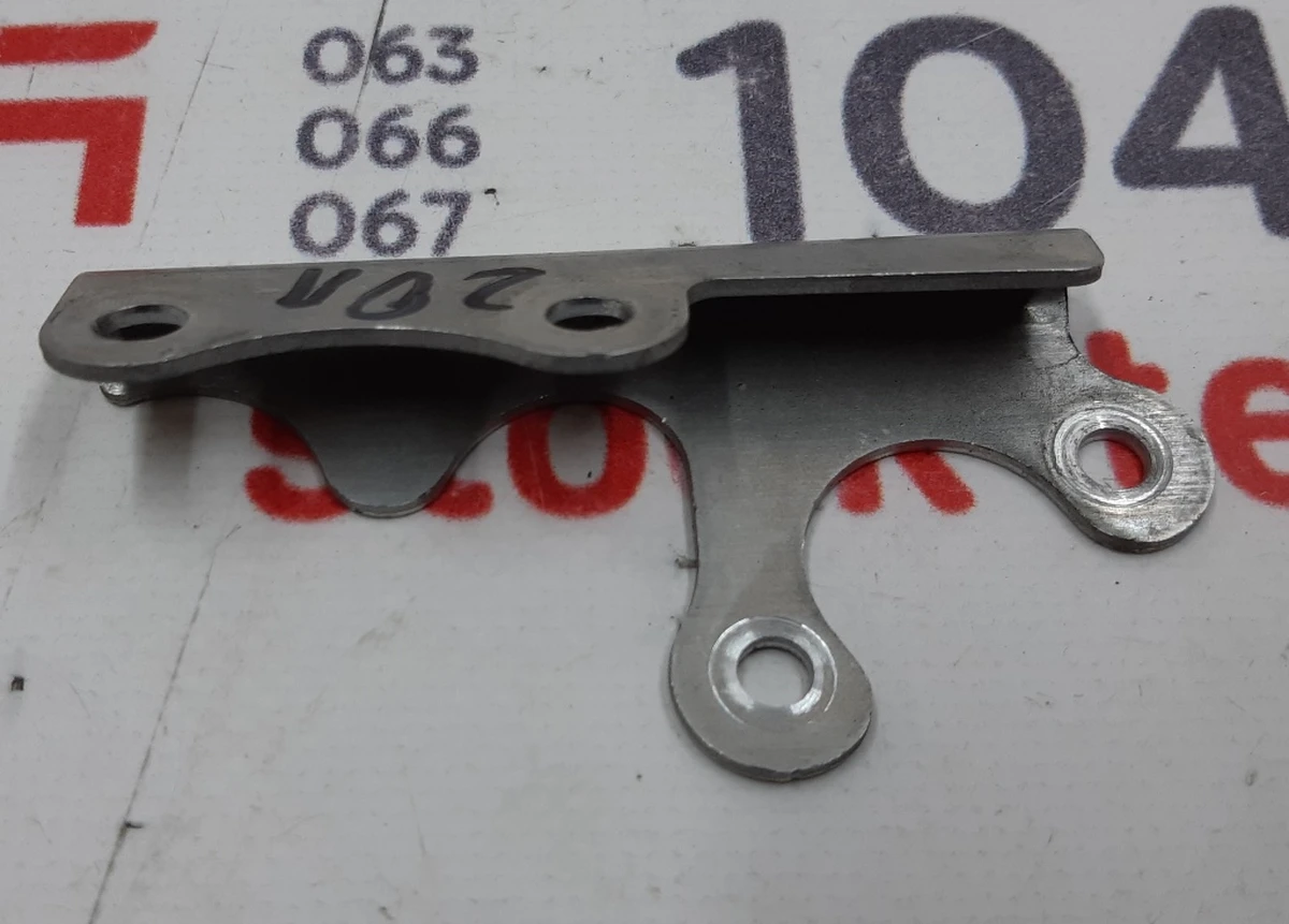 3 Front air suspension level sensor mounting bracket right Tesla model S 6006519-00-A