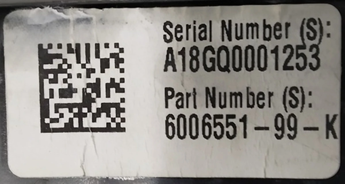 1 Склопідйомник передній лівий (деформована направляюча планка) Tesla model S, model S