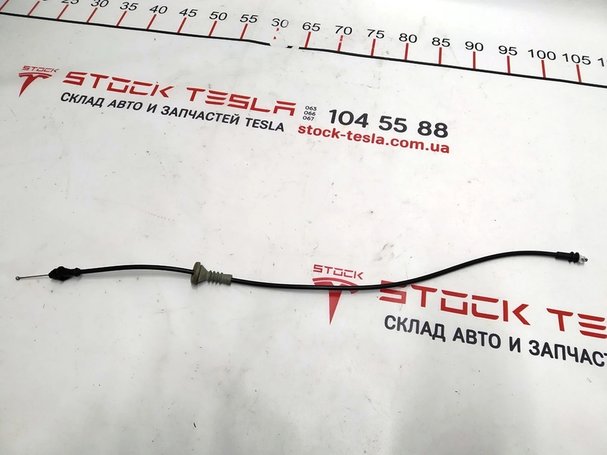 4 Трос замка дверей передньої лівої / правої Tesla model S, model S REST 1039668-00-B