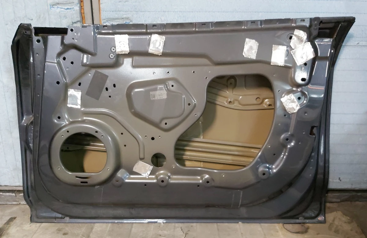 4 Дверь передняя правая (металл) PMNG Tesla model S REST 6006622-E0-H