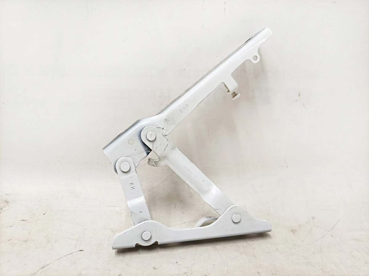 6 Петля кріплення капота права PPSW з пошкодженням Tesla model S, model S REST 1029285-99-D