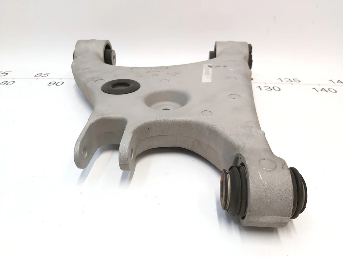 1 Рычаг нижний задний левый правый Tesla Model S, Model S REST 1021416-00-D