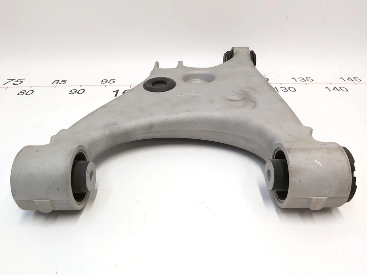 1 Рычаг нижний задний левый правый Tesla Model S, Model S REST 1021416-00-D