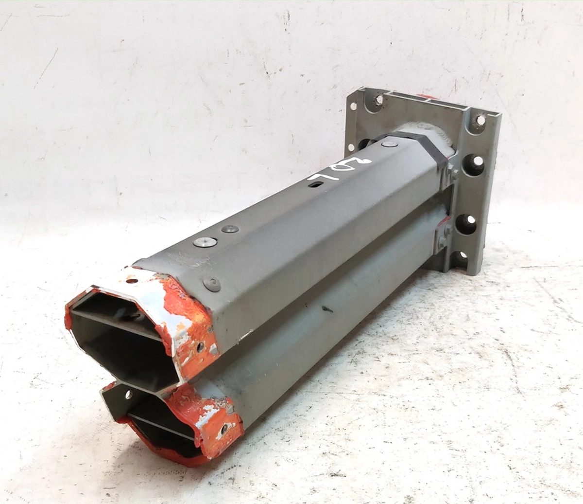 5 Чверть задня ліва лонжерон RWD Tesla model S 1021723-S0-A