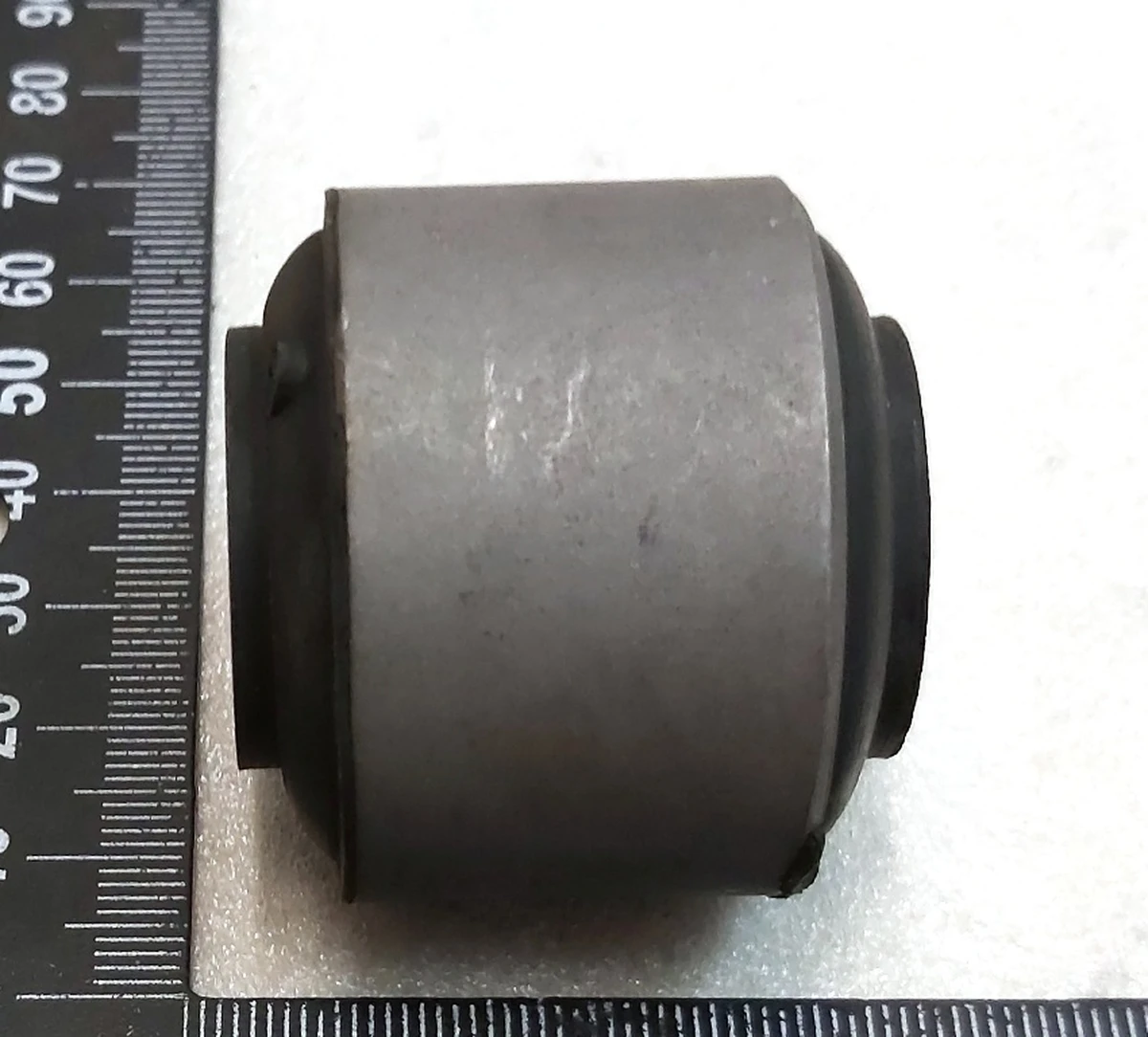 Сайлентблок важеля заднього поперечного сходження 41mm Tesla model S, model S REST, model X 1021420-00, 1201421-00