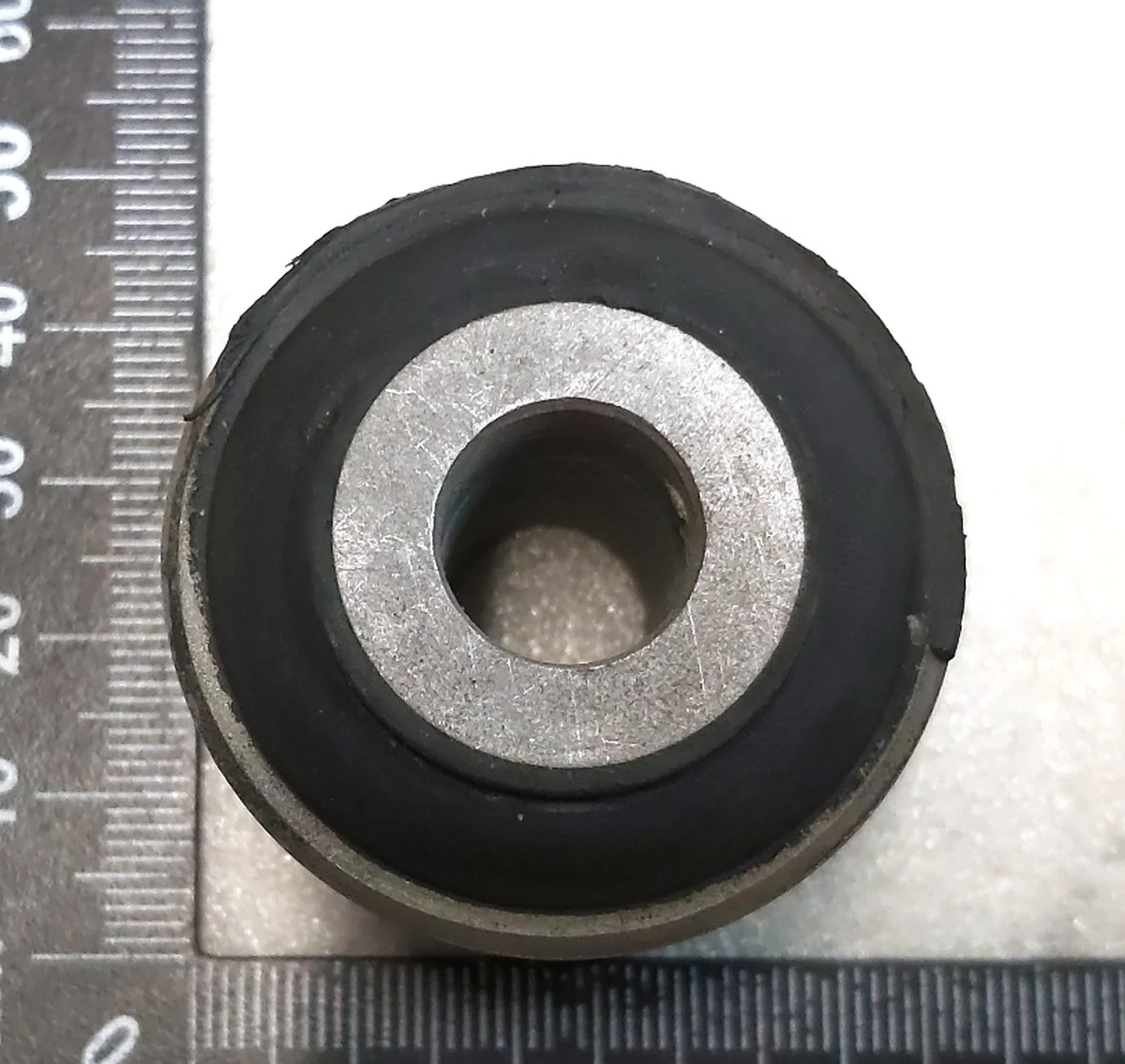 Сайлентблок важеля заднього поперечного сходження 41mm Tesla model S, model S REST, model X 1021420-00, 1201421-00