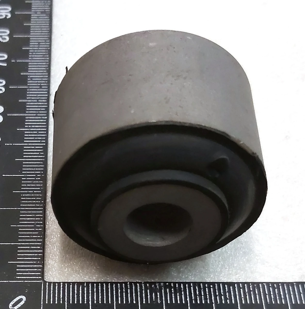 Сайлентблок важеля заднього поперечного сходження 41mm Tesla model S, model S REST, model X 1021420-00, 1201421-00