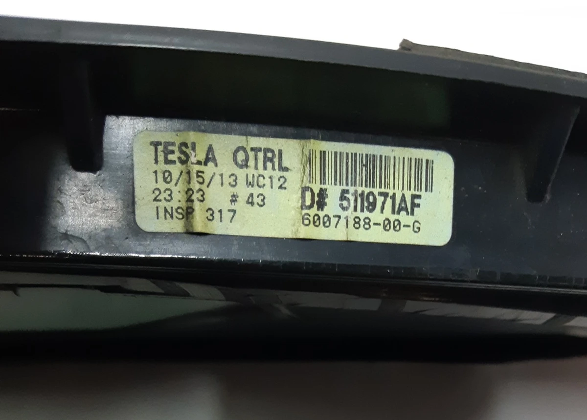 Стекло крыла заднего левого (форточка) Tesla model S, model S REST 1051820-99-A