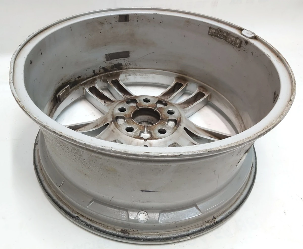 1 WHEEL, 19x8.0 - SILVER with damage Tesla model S, model S REST 1054040-00-B