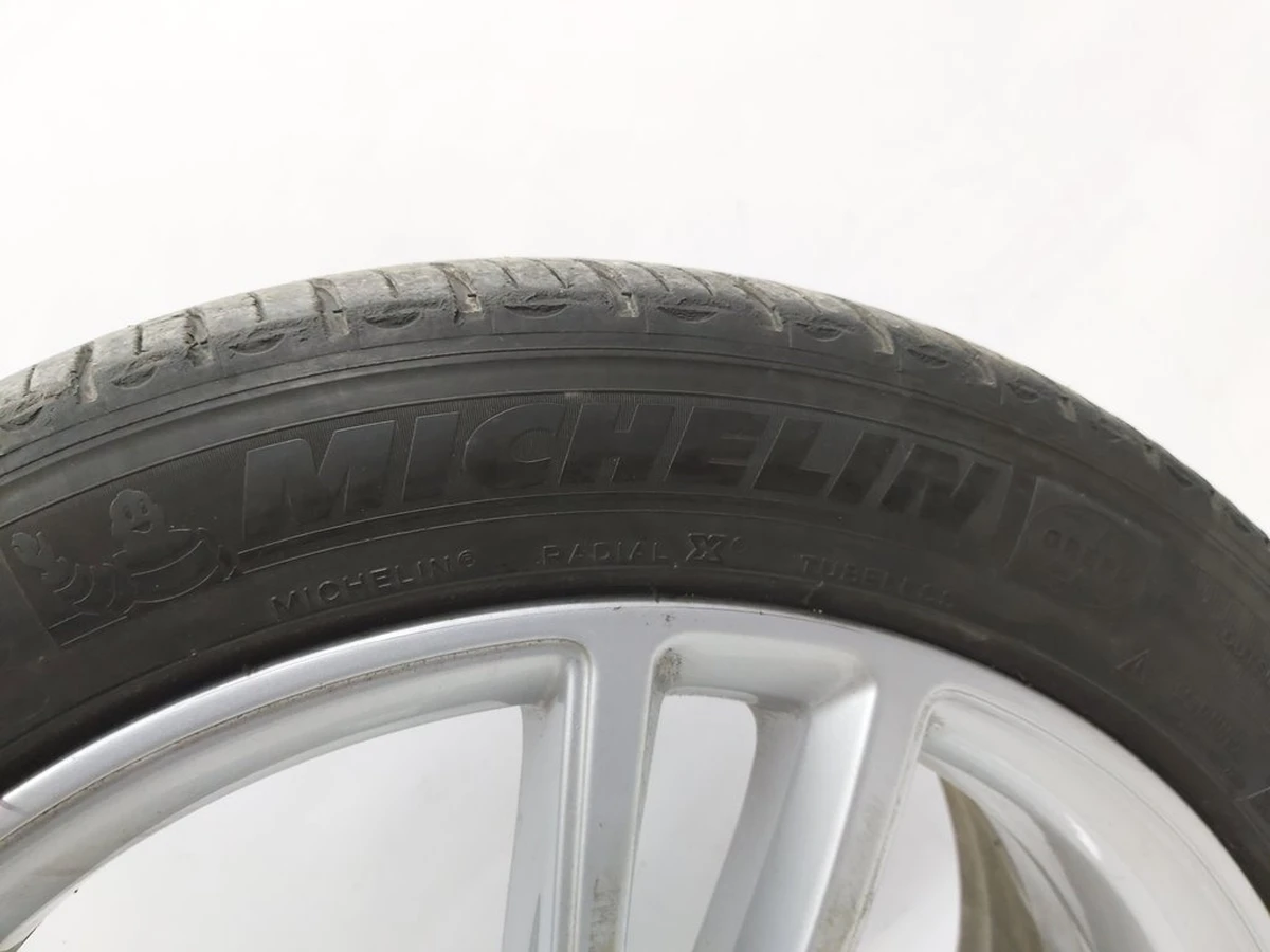 Колесо в сборе с повреждением (диск19*8J шина MICHELIN 245/45 R19 датчик TPMS протектор 1.45мм) Tesla model S 1076891-00-B