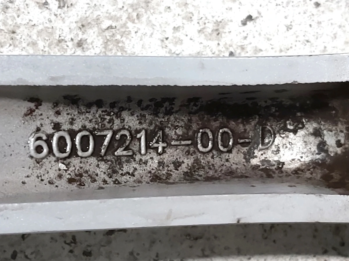 1 Wheel assembly (rim 19 * 8.0J tire Michelin Primacy 245/45 R19 TPMS sensor protector 3,65 мм) Tesla model S 1054040-00-B