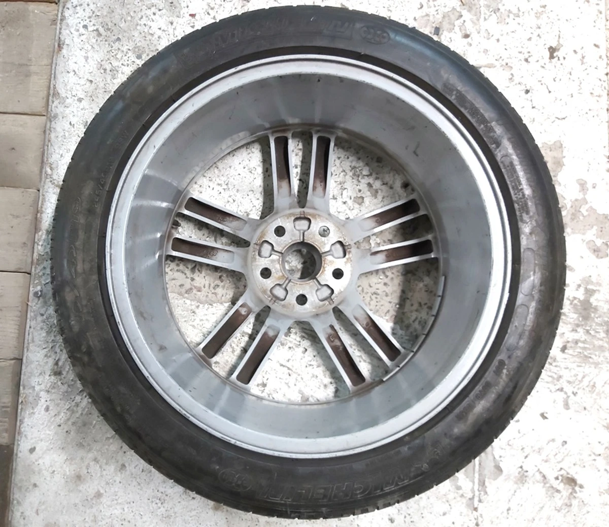 1 Wheel assembly (rim 19 * 8.0J tire Michelin Primacy 245/45 R19 TPMS sensor protector 3,60 мм) Tesla model S 1054040-00-B