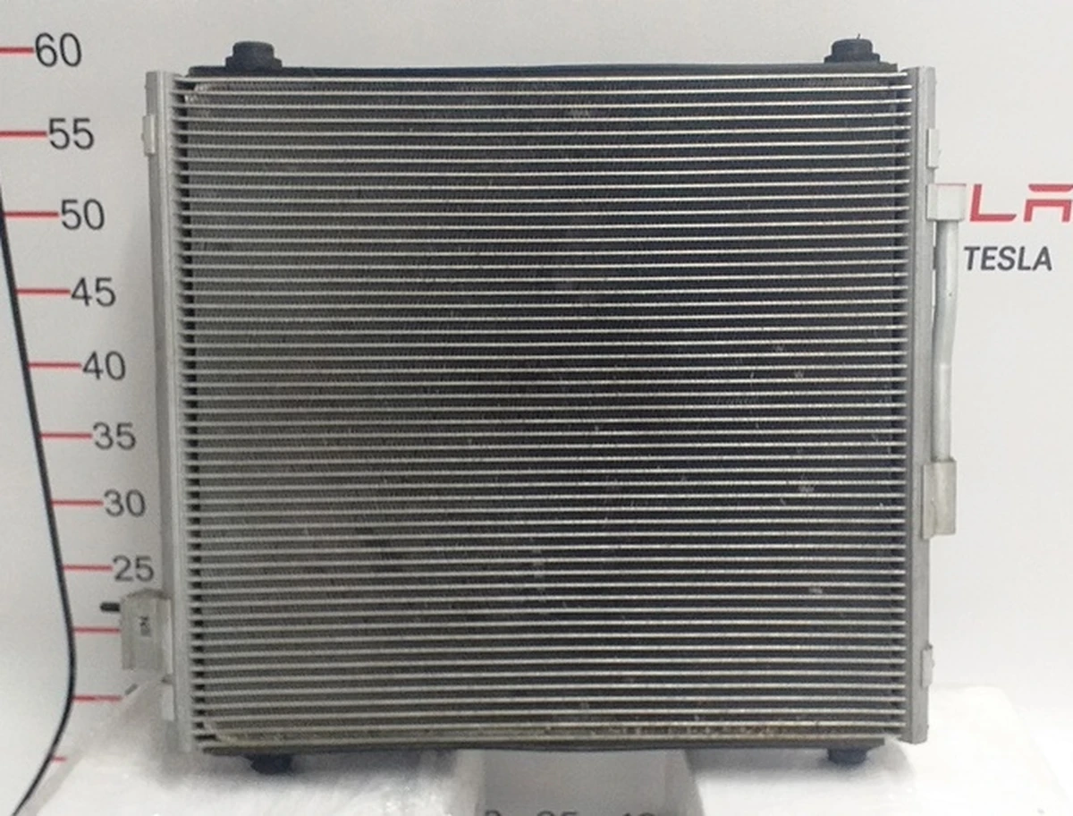 1 Радиатор и вентилятор кондиционера левый в сборе Tesla model S, model S REST 6007352-00-F