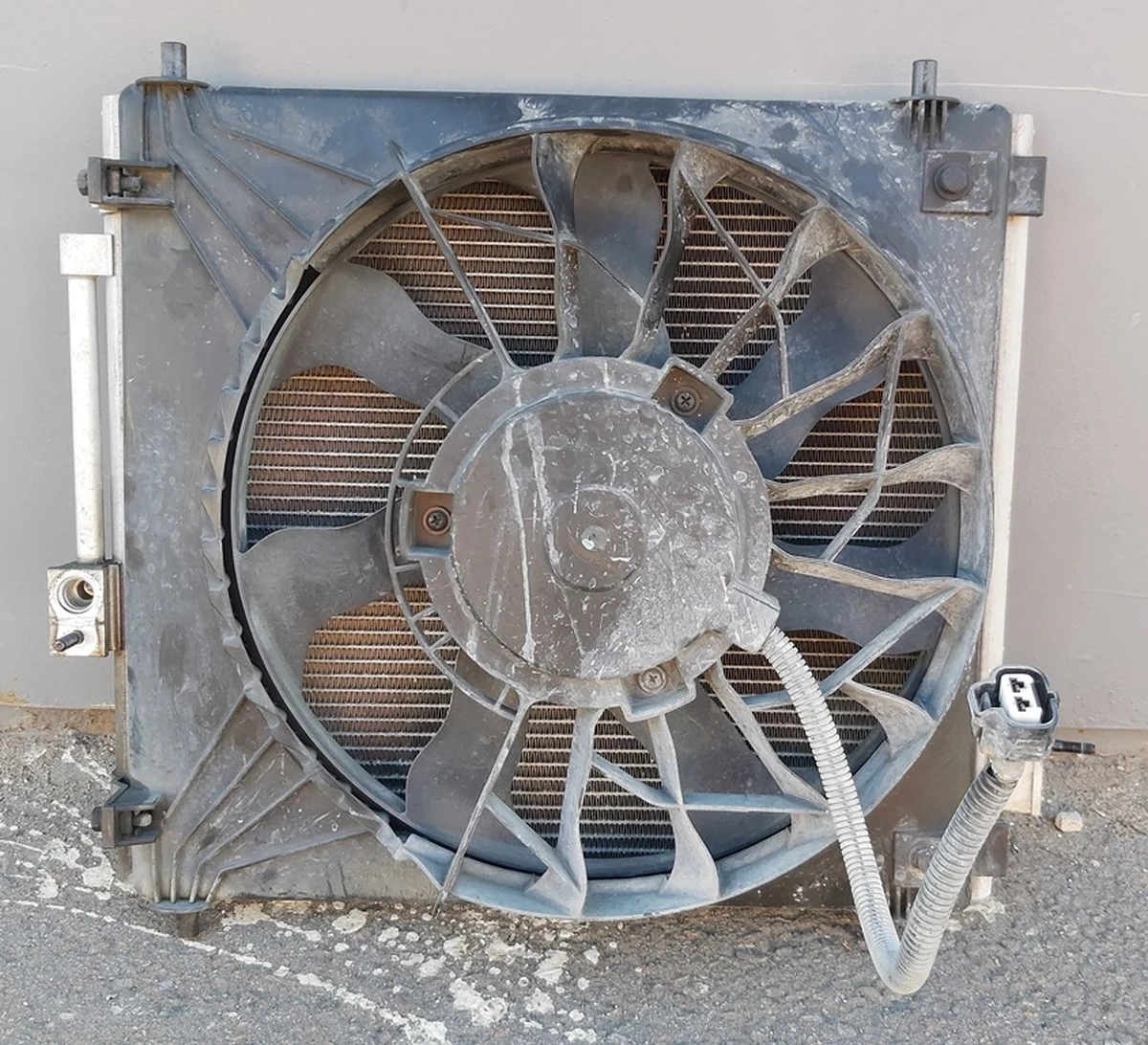 1 Радіатор та вентилятор кондиціонера лівий у зборі Tesla model S, model S REST 6007352-00-F