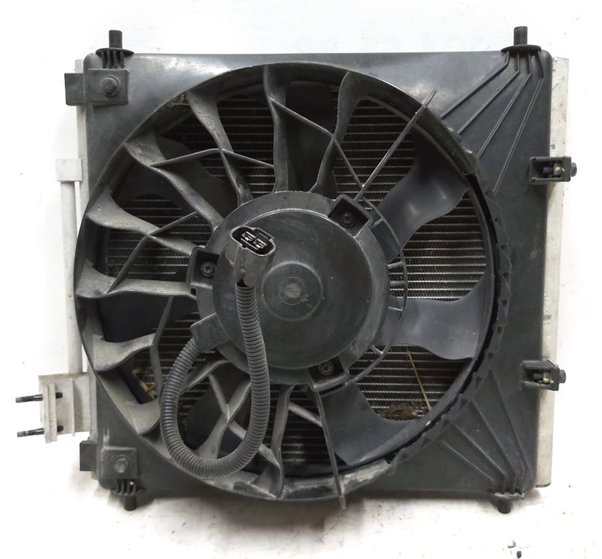 2 SUB COOL CONDENSER - FAN MODULE ASSEMBLY Tesla model S, model S REST 6008357-00-F