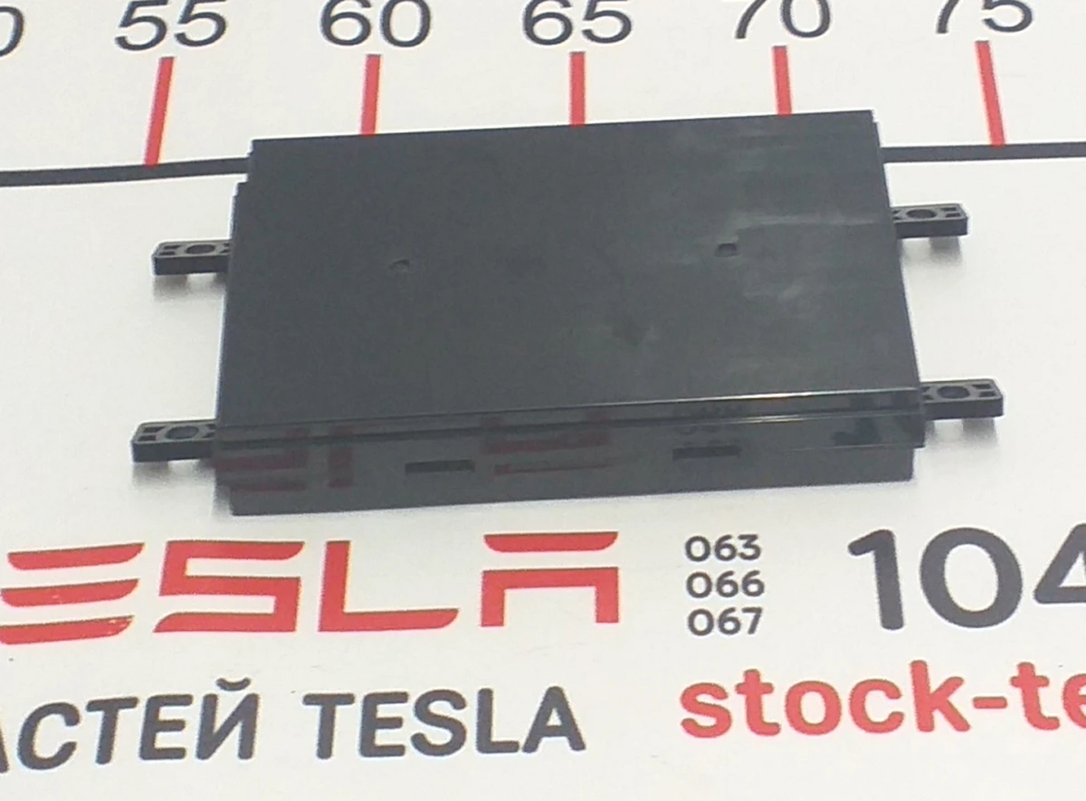 1 Контроллер климатической установки Tesla model S, model S REST, model X 6007366-00-E