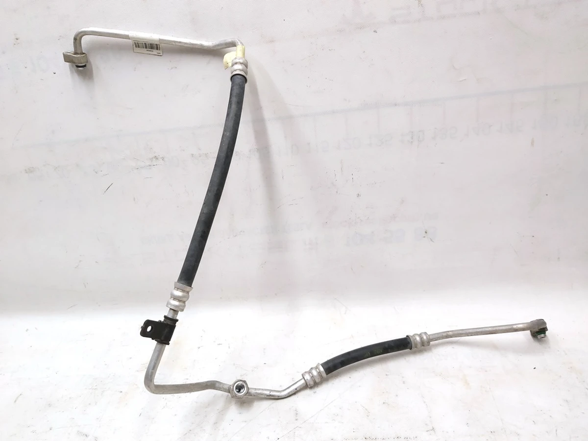 7 Трубка кондиціонера ліва (копрессор - лівий радіатор) Tesla model S 6007386-00-B