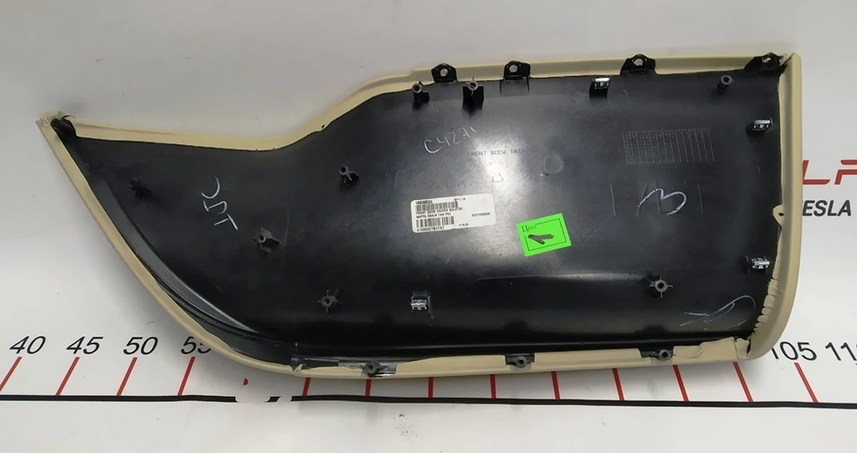 35 Front left door card pocket NGTPVC (coarse-grain leather, without additional lighting) Tesla model S, model S REST 1002960-08-J