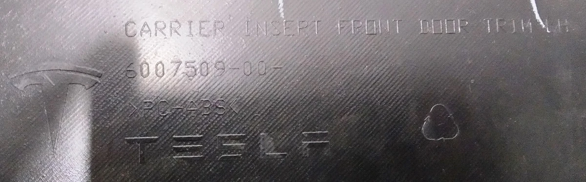 35 Front left door card pocket NGMP (coarse grain leather, illuminated) Tesla model S, model S REST 1002960-01-J