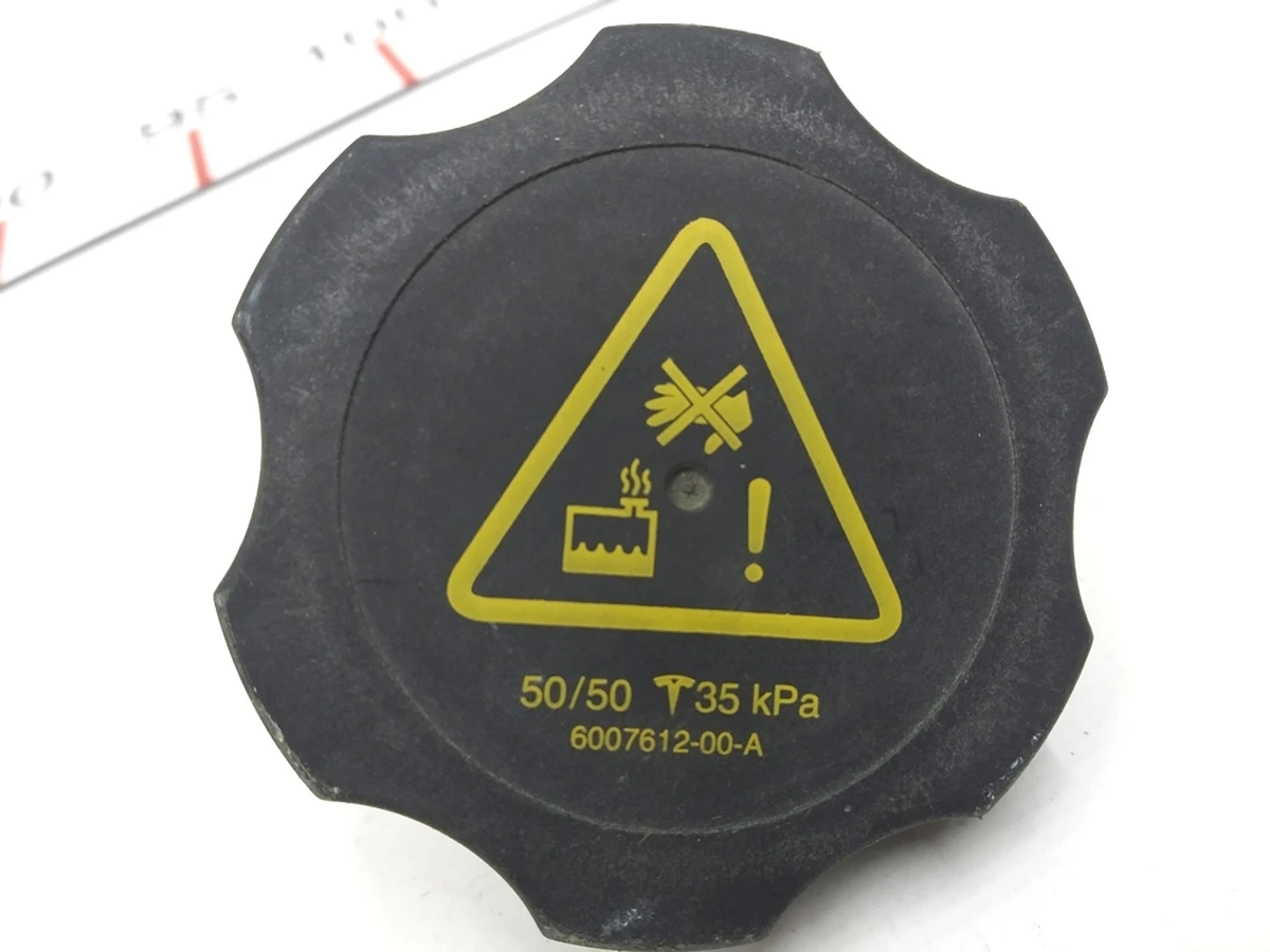 2 Крышка расширительного бачка охлаждающей жидкости Tesla Model S, Model S REST, Model S Feb 2021, Model X, Model X Mar 2021 6007612-00-B