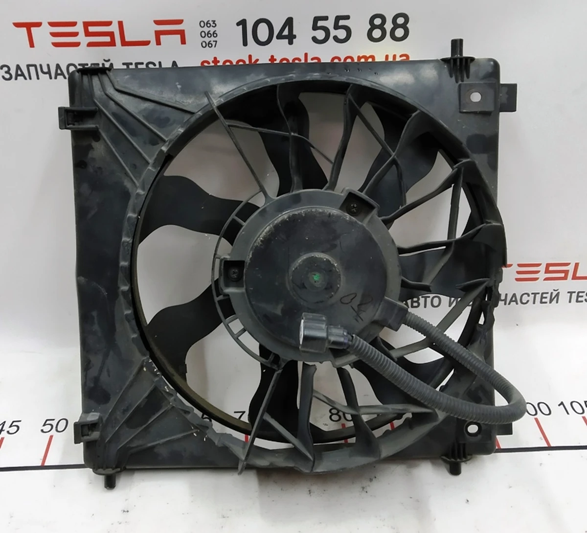 5 Вентилятор кондиціонера лівий у зборі (з пошкодженнями) Tesla model S, model S REST