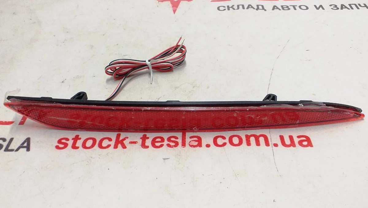 7 Отражатель заднего бампера правый активный NEW Tesla model S, model S REST 6007706-00-D