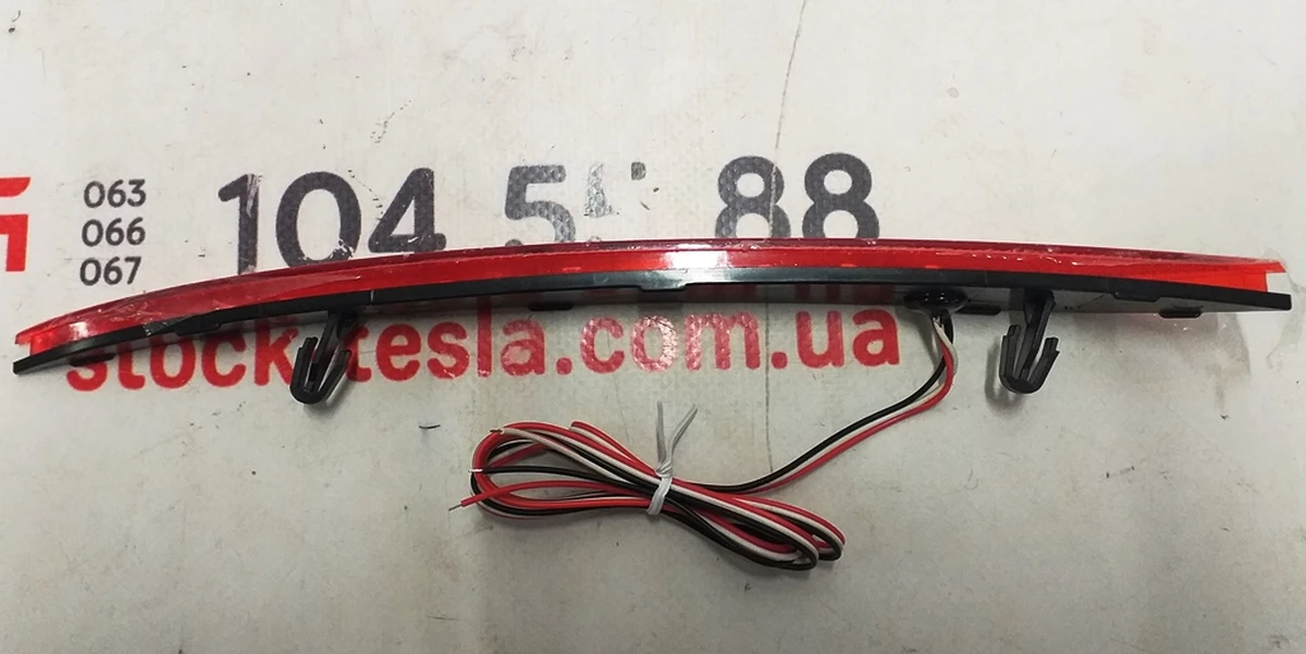 7 Отражатель заднего бампера правый активный NEW Tesla model S, model S REST 6007706-00-D