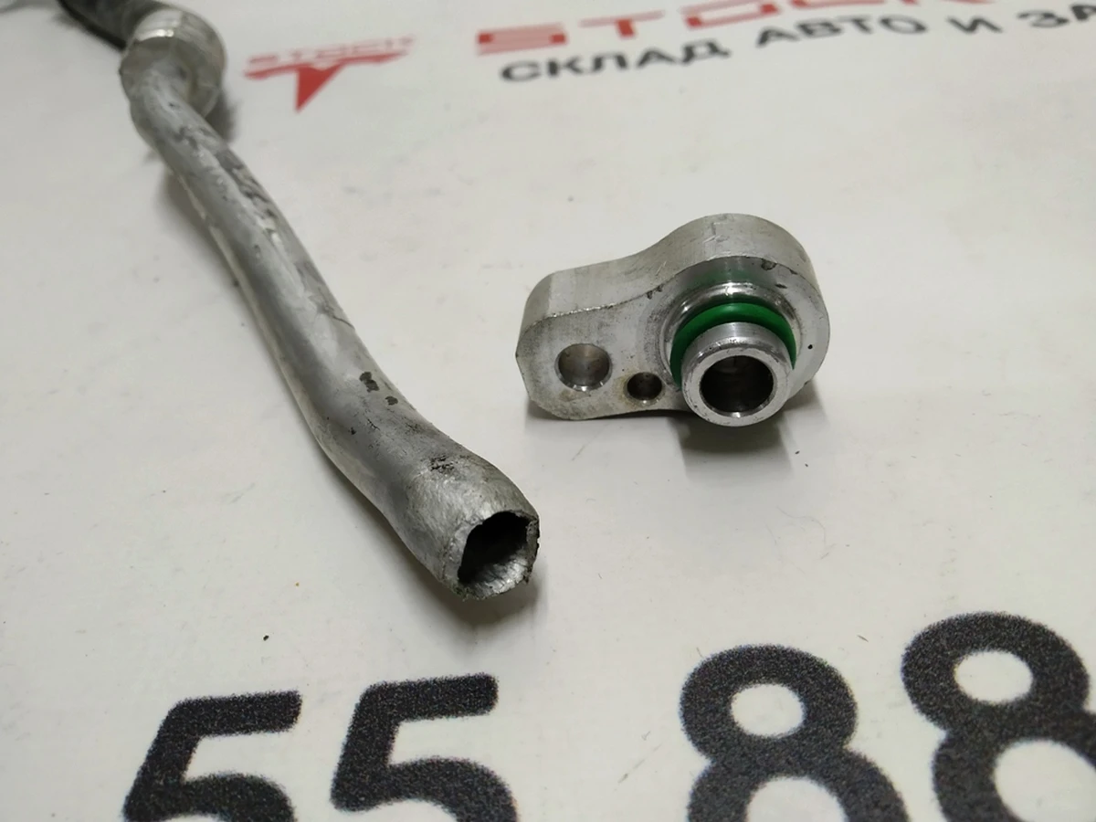 10 Трубка сполучна радіаторів кондиціонера (з пошкодженням) Tesla model S, model S REST