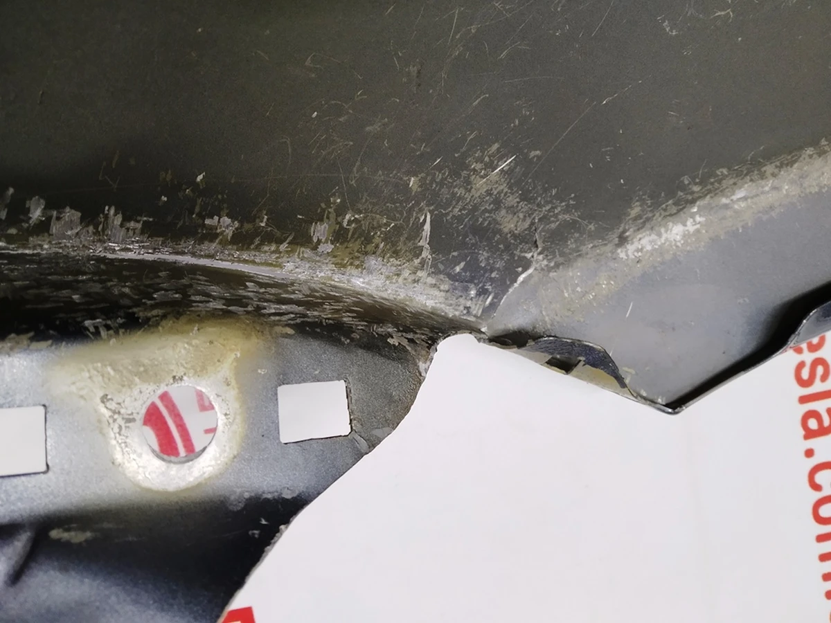 2 Крило переднє праве (з пошкодженнями) Tesla model S, model S REST 6008027-05-D