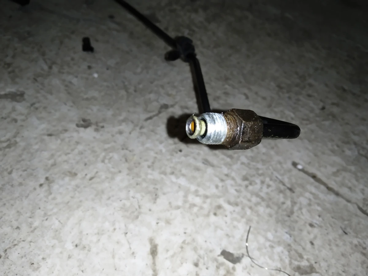 3 Тормозная магистраль задняя (правая и левая в сборе) Tesla model S REST 6008136-00-E