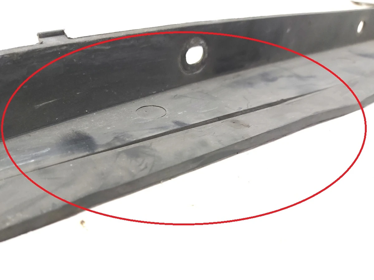 5 AERO SHIELD OUTER STRAKE - RH