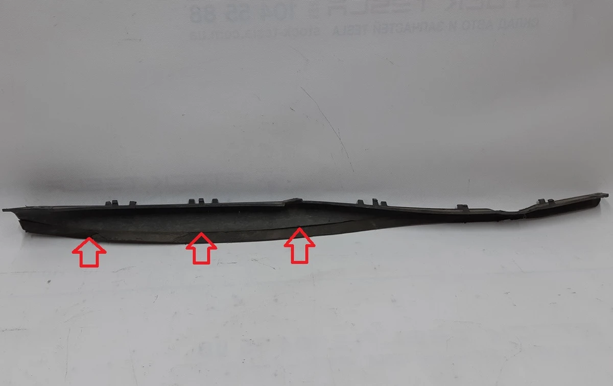 Задній молдинг (плавник) захисту двигуна лівий довгий Tesla Model S 6008186-00-D