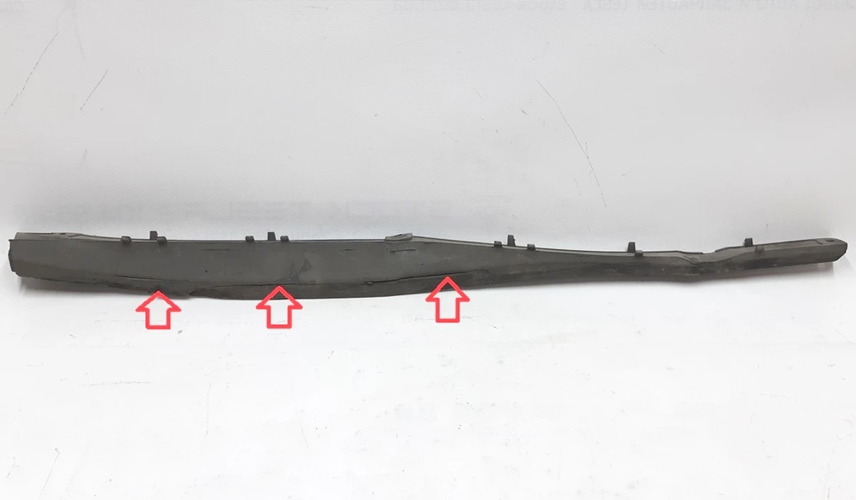 3 Aero shield inner strake - RH (fin) long with damage Tesla Model S 6008187-00-D