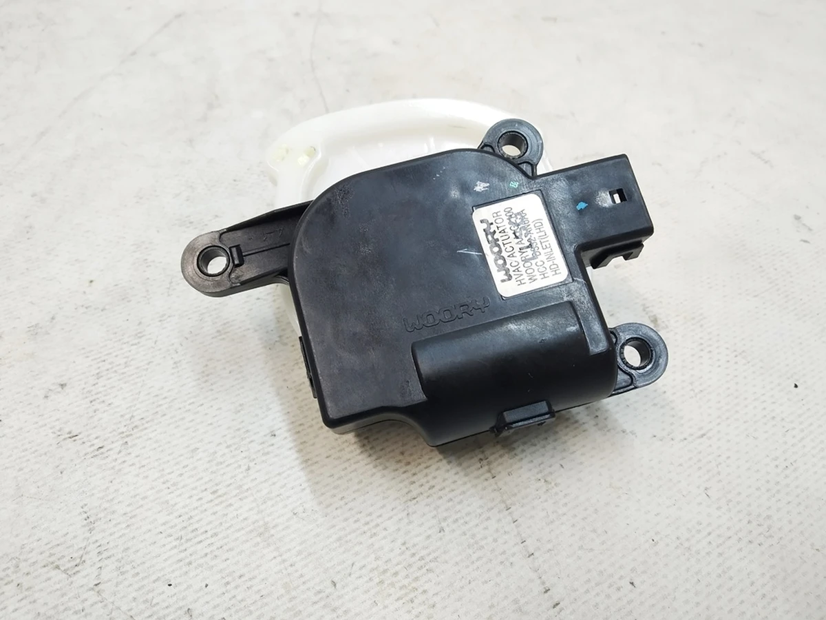 4 Сервопривод климатической установки печки входной INLET (рекуператора) D332-AN6AA Tesla  Model S REST 6008244