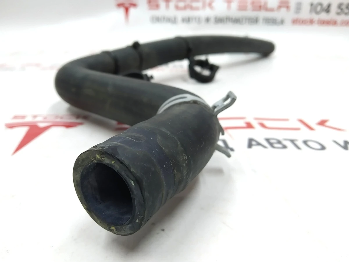 21 ASY - HOSE (PT) - 3 WAY VLV TO 4 WAY VLV Tesla model S 6008298-00-G