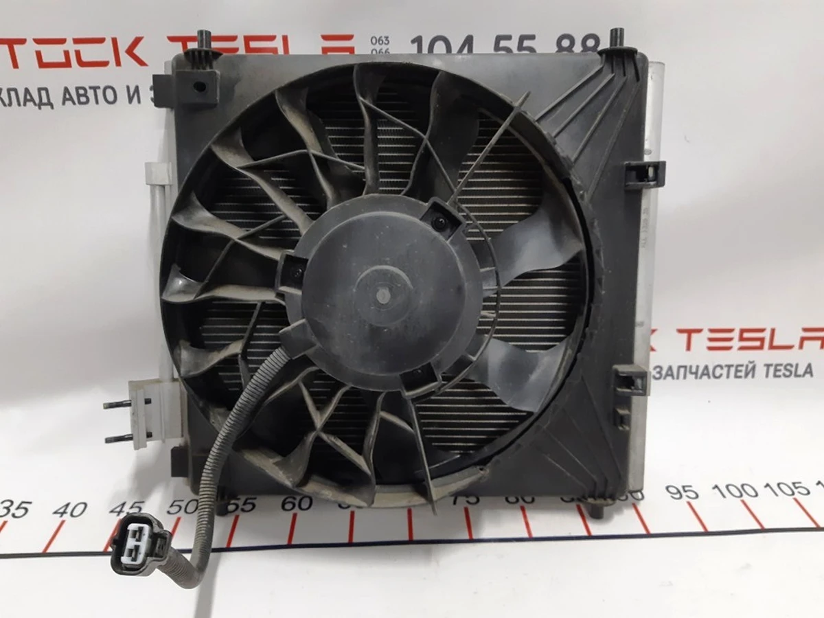 2 Radiator and air conditioner fan right assembly Tesla model S, model S REST 6008357-00-F