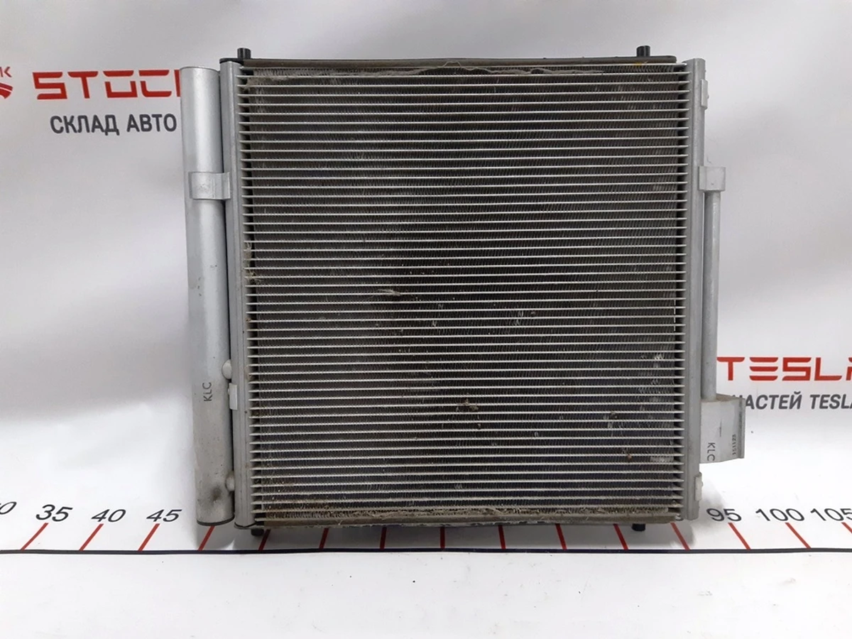 2 Radiator and air conditioner fan right assembly Tesla model S, model S REST 6008357-00-F