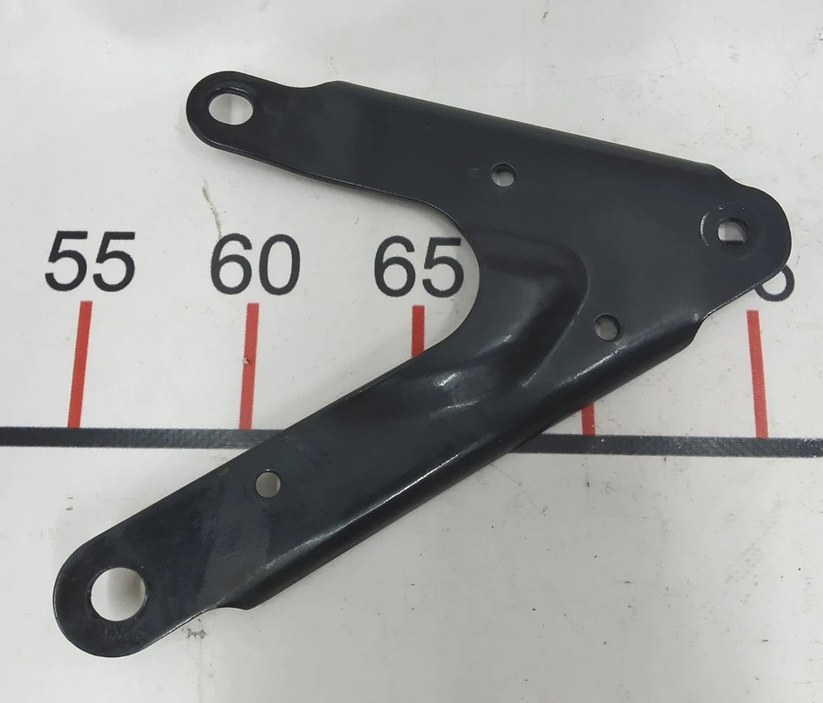 4 Кронштейн крепления подрамника левый Tesla model S 6008489-00-B