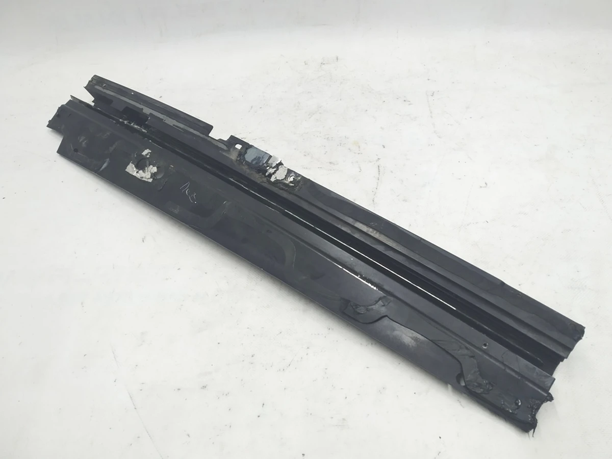 Панель каркаса панорамной крыши левая часть Tesla model S, model S REST 1003043-S0-A Панель каркаса панорамной крыши левая часть Tesla model S, model S REST 1003043-S0-A