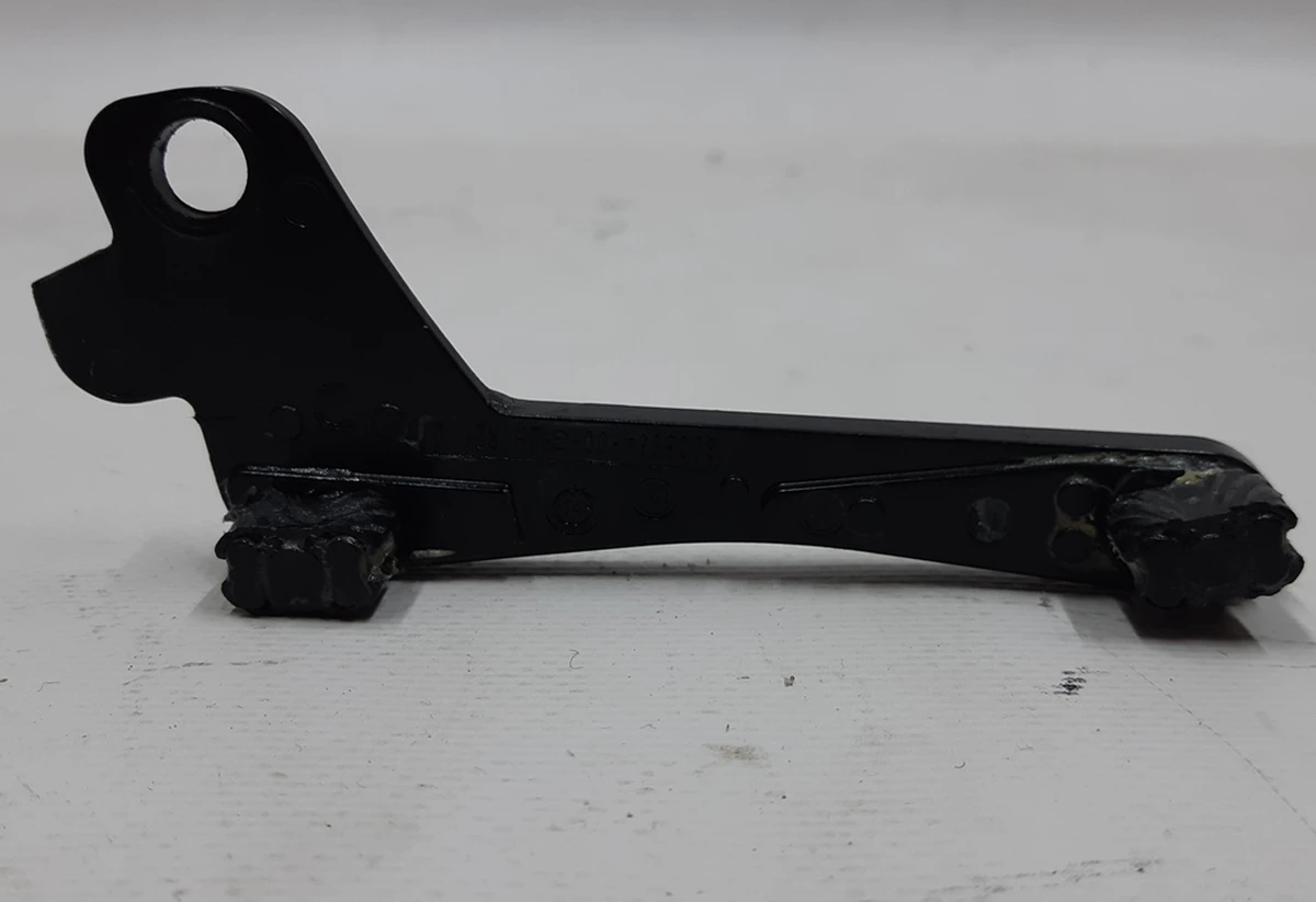 9 Кронштейн-напрямна люка передня ліва REV01 Tesla model S 6008664-00-G