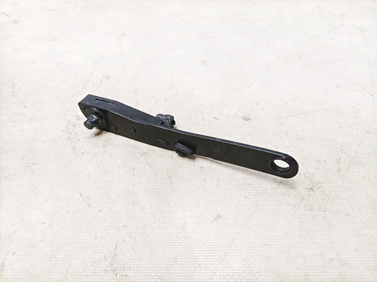 19 Кронштейн-направляющая люка задняя левая с повреждением REV01 Tesla model S 6008676-00-H