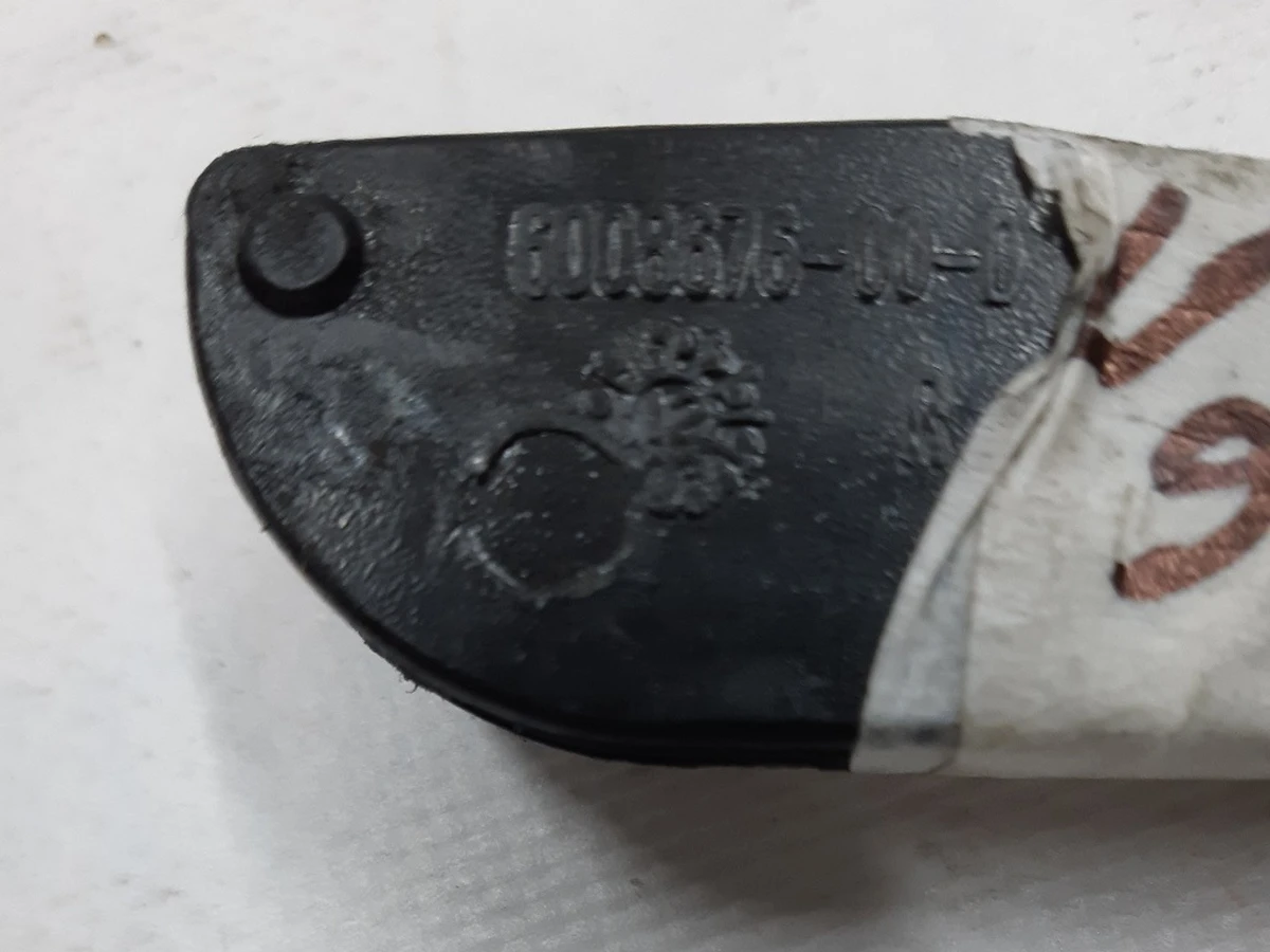 19 Кронштейн-напрямна люка задня права REV01 Tesla model S 6008676-00-H